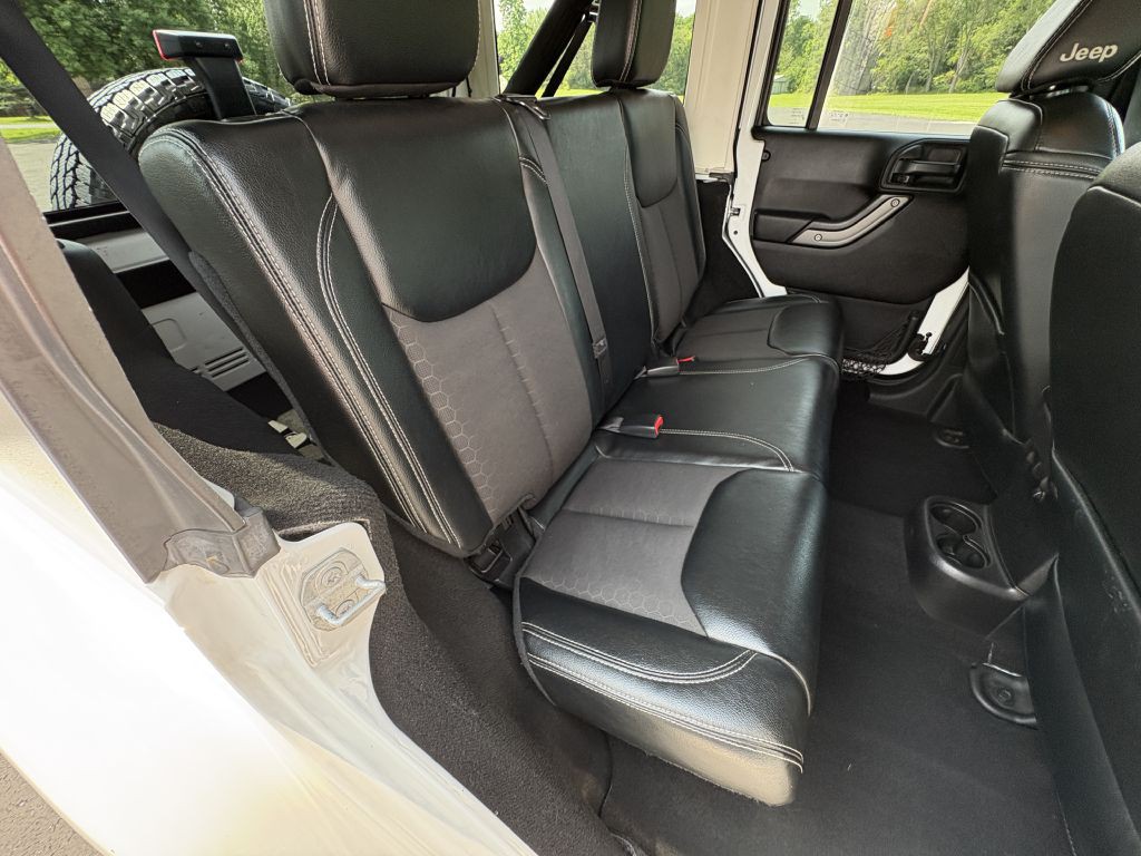 2016 Jeep Wrangler Unlimited Image 38