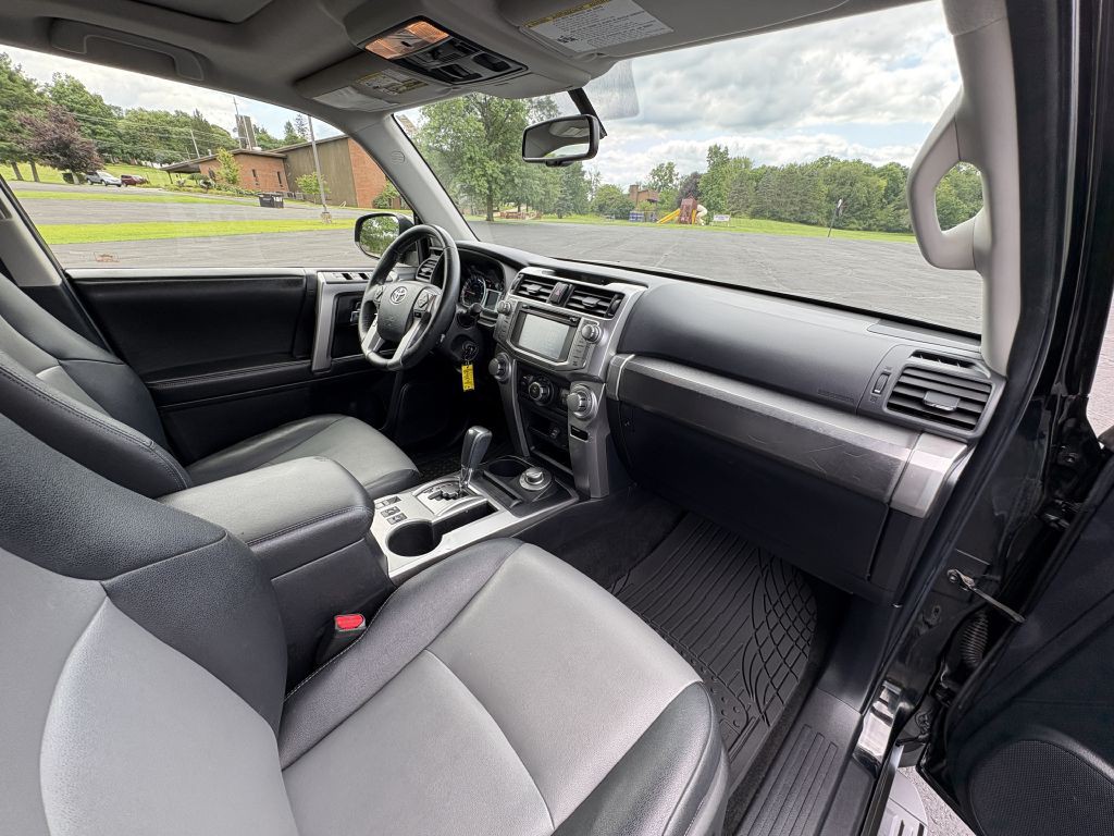 2015 Toyota 4Runner Image 13