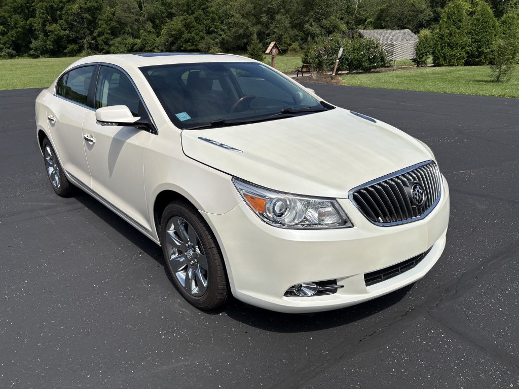 2013 Buick Lacrosse Image 4