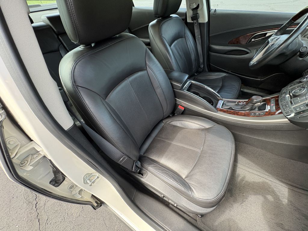 2013 Buick Lacrosse Image 13