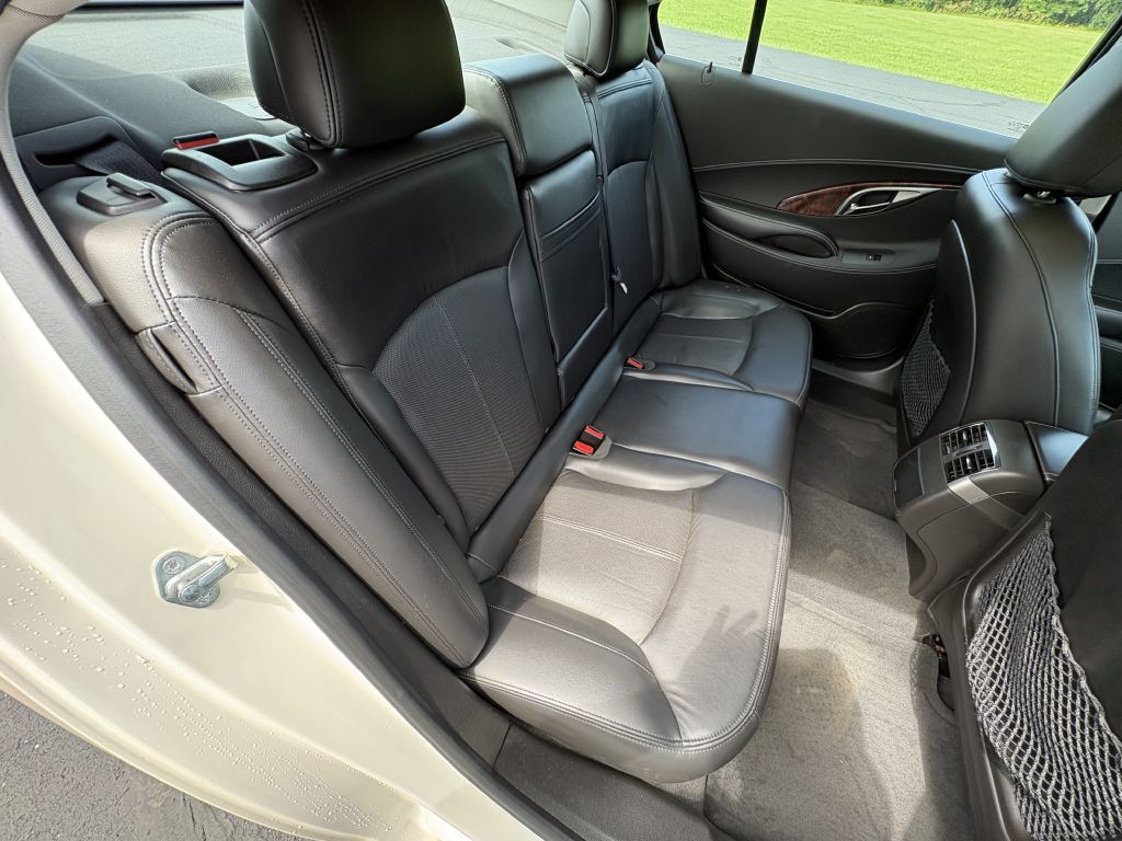 2013 Buick Lacrosse Image 16