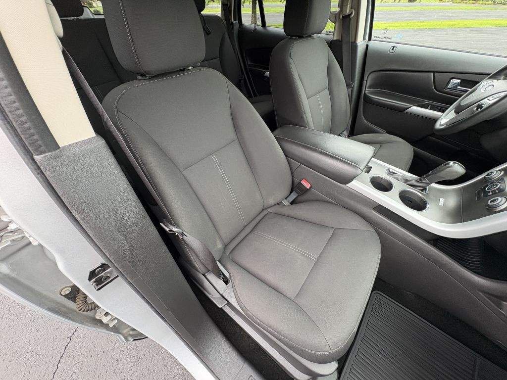 2014 Ford Edge Image 15