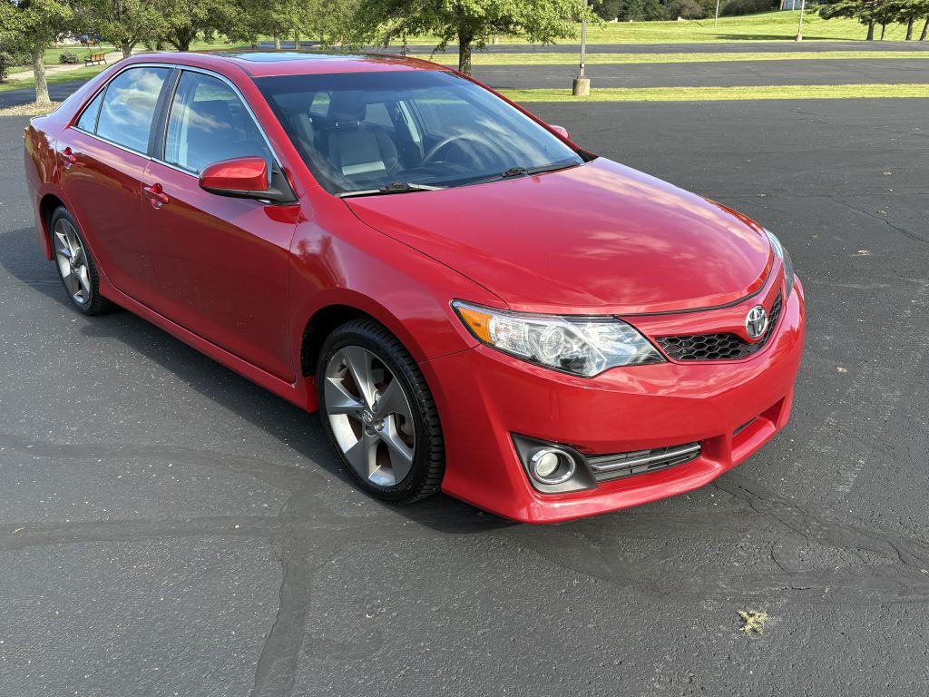 2012 Toyota Camry Image 3