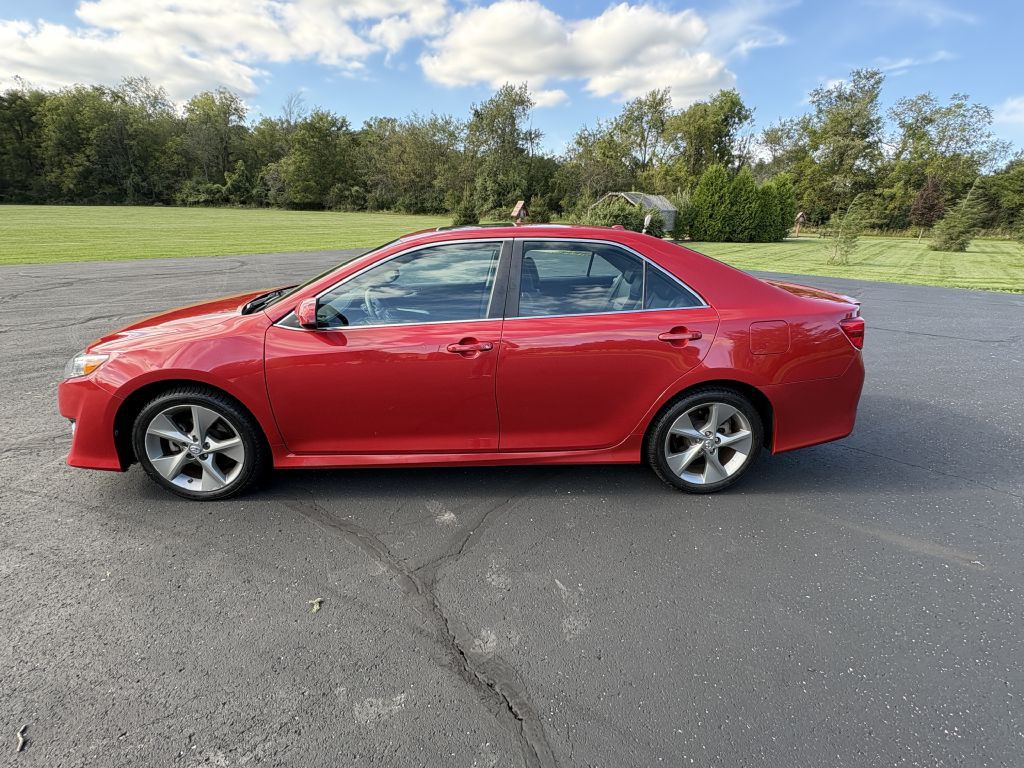 2012 Toyota Camry Image 4