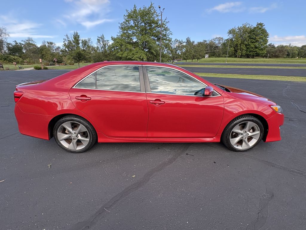 2012 Toyota Camry Image 6