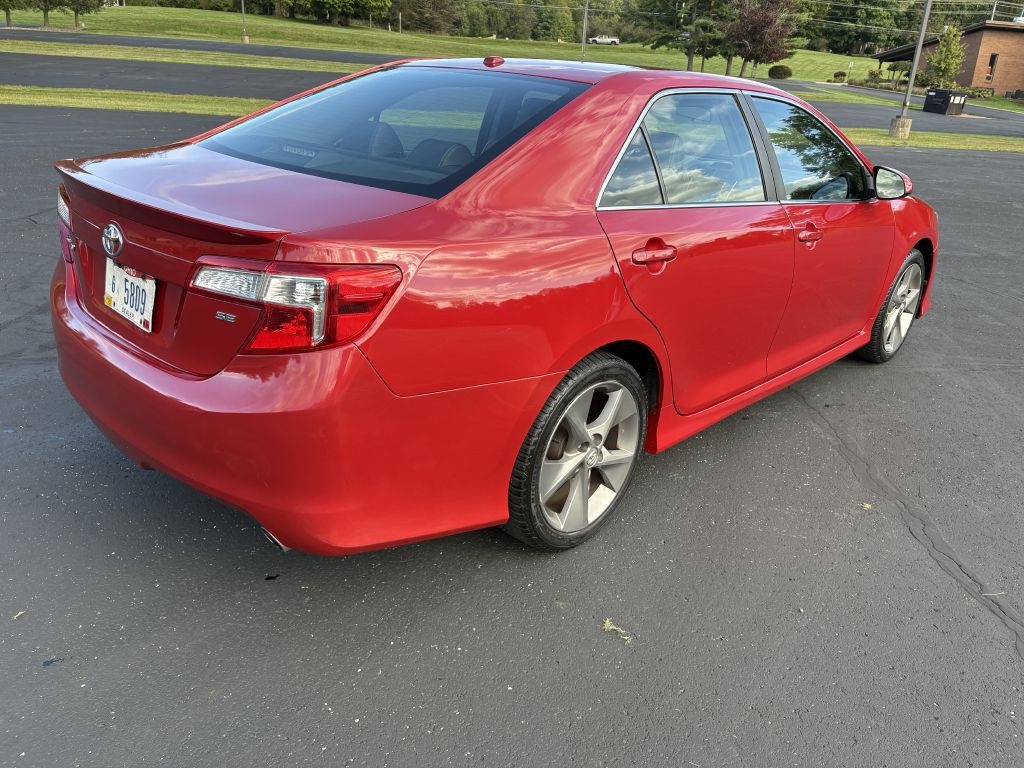 2012 Toyota Camry Image 7