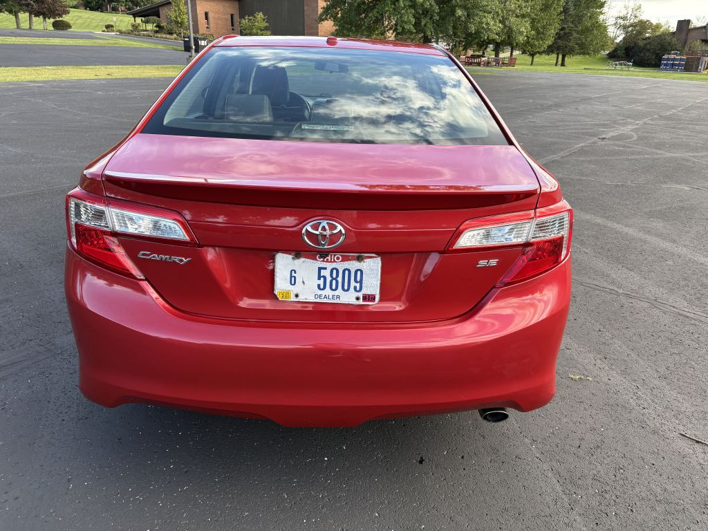 2012 Toyota Camry Image 8