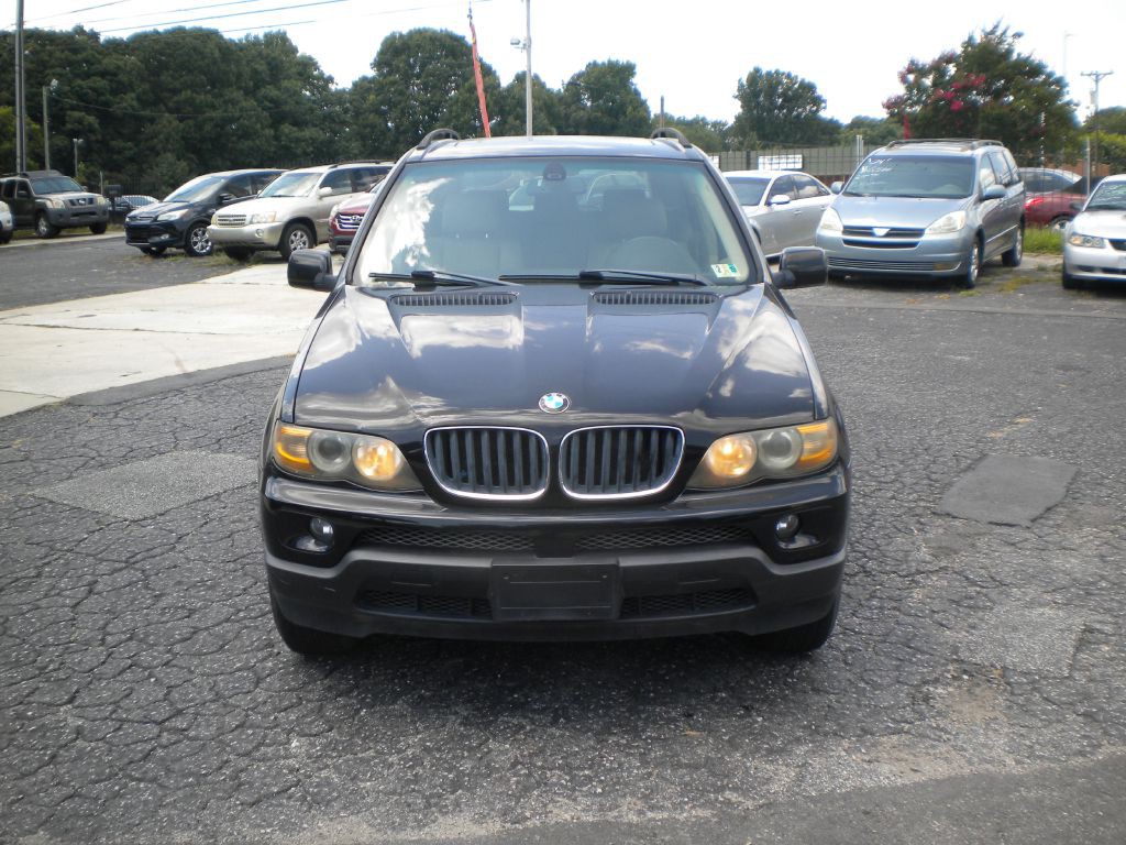 2004 BMW X5 Image 2