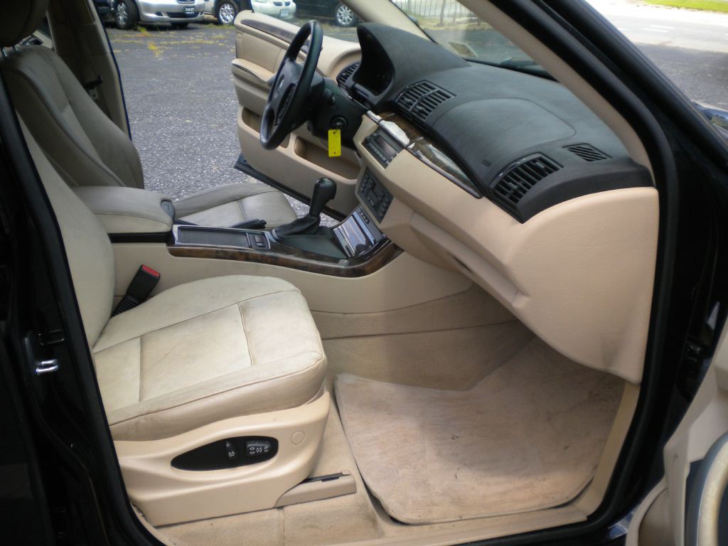 2004 BMW X5 Image 14
