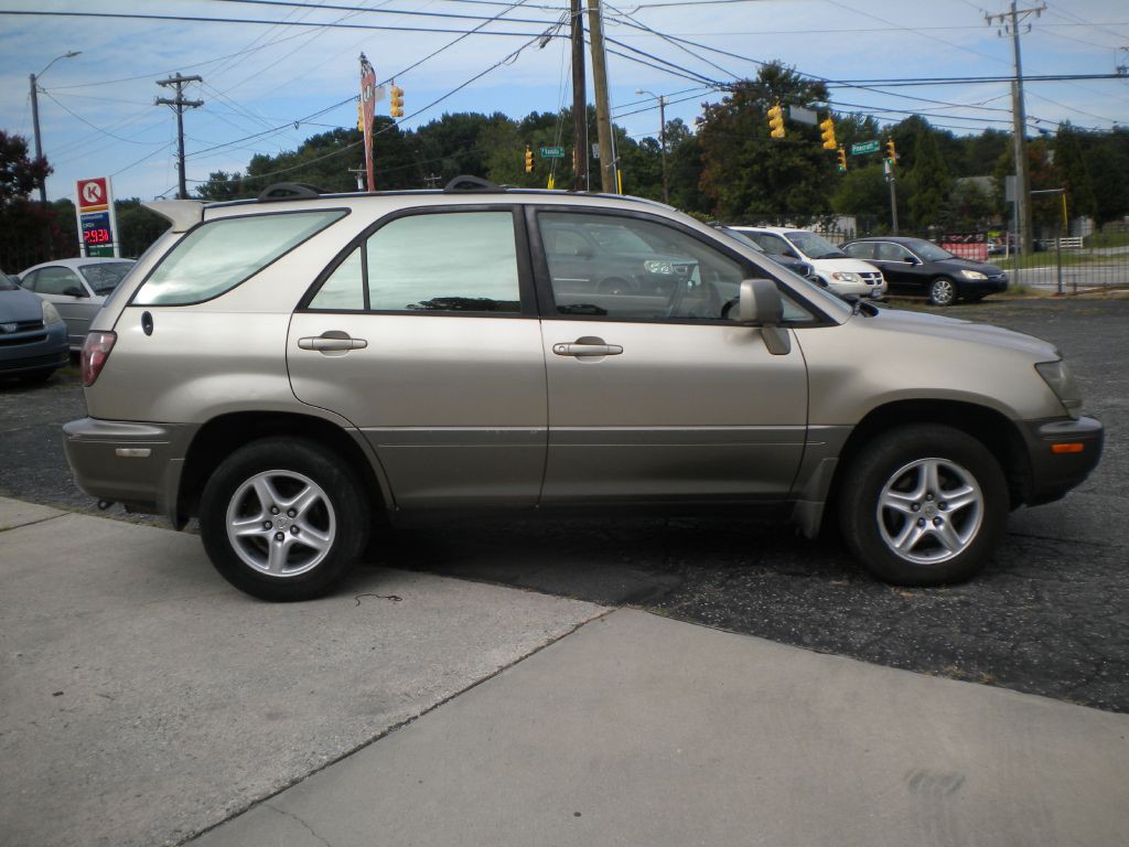 2000 Lexus RX Image 8