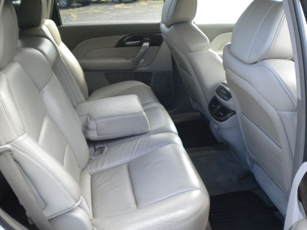 2011 Acura MDX Image 17