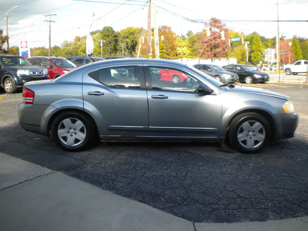 2010 Dodge Avenger Image 8