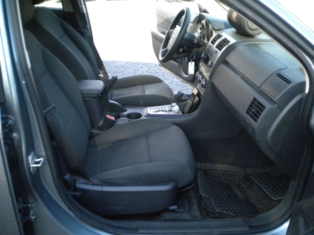 2010 Dodge Avenger Image 14
