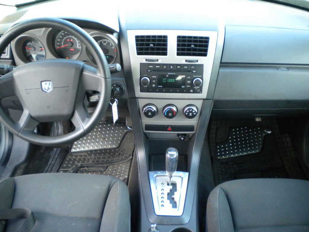 2010 Dodge Avenger Image 17