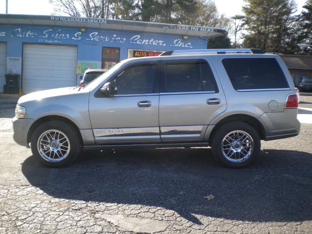 2008 Lincoln Navigator Image 4