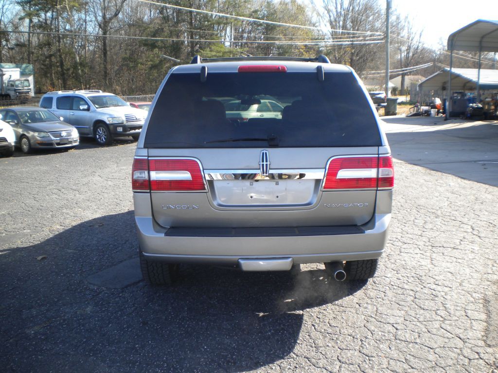 2008 Lincoln Navigator Image 6