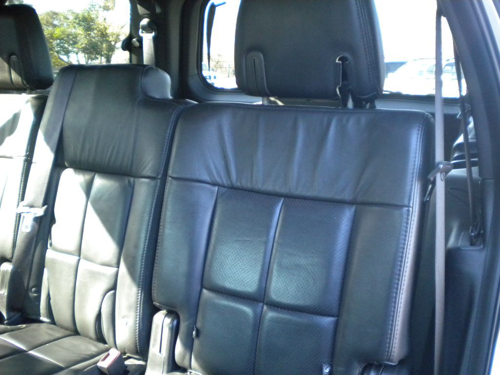 2008 Lincoln Navigator Image 11
