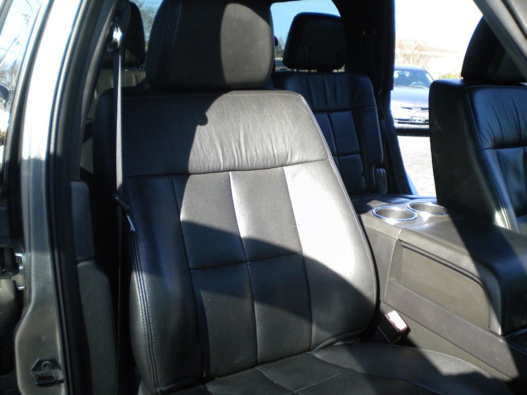 2008 Lincoln Navigator Image 13