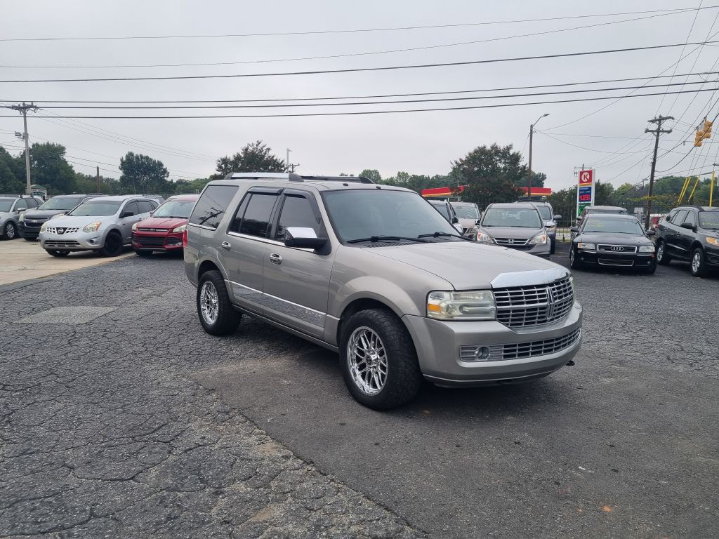 2008 Lincoln Navigator Image 1