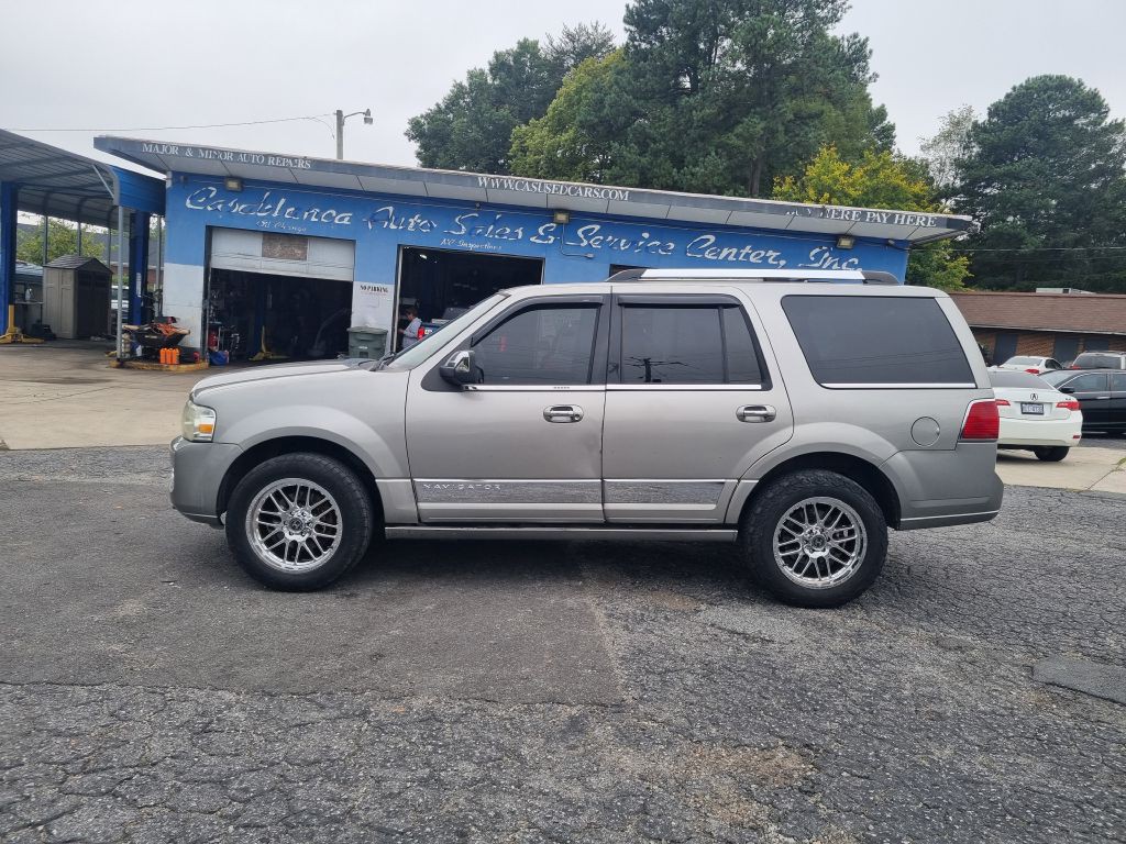 2008 Lincoln Navigator Image 4