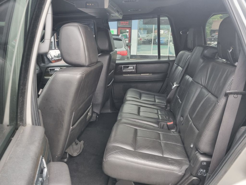 2008 Lincoln Navigator Image 12