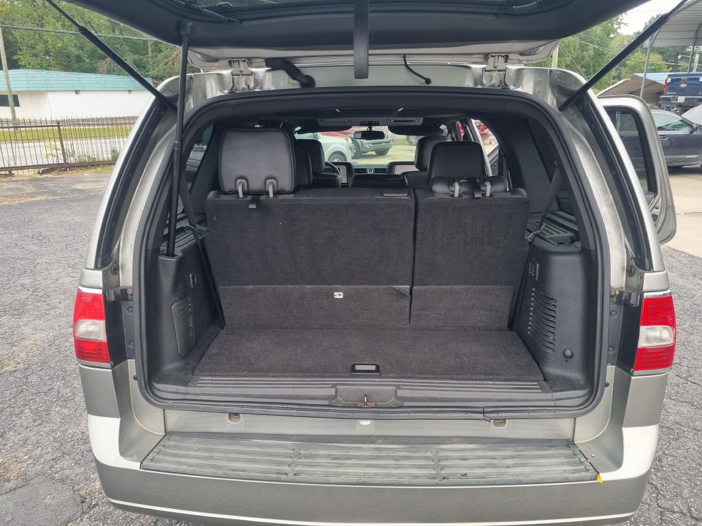 2008 Lincoln Navigator Image 19