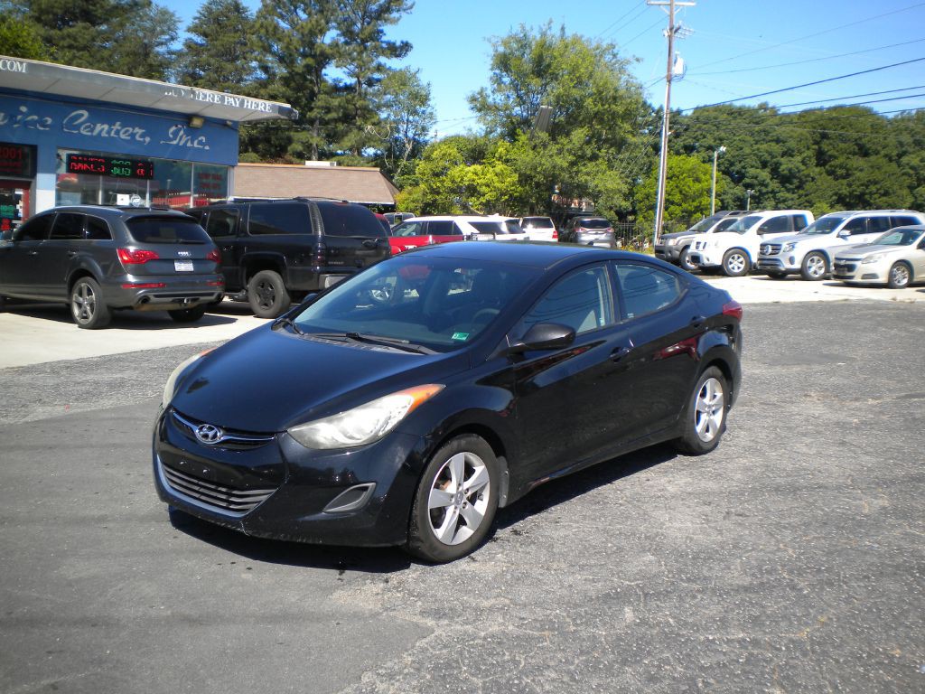 2013 Hyundai Elantra Image 3