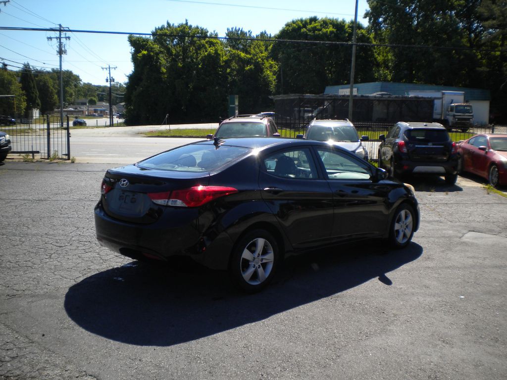 2013 Hyundai Elantra Image 7
