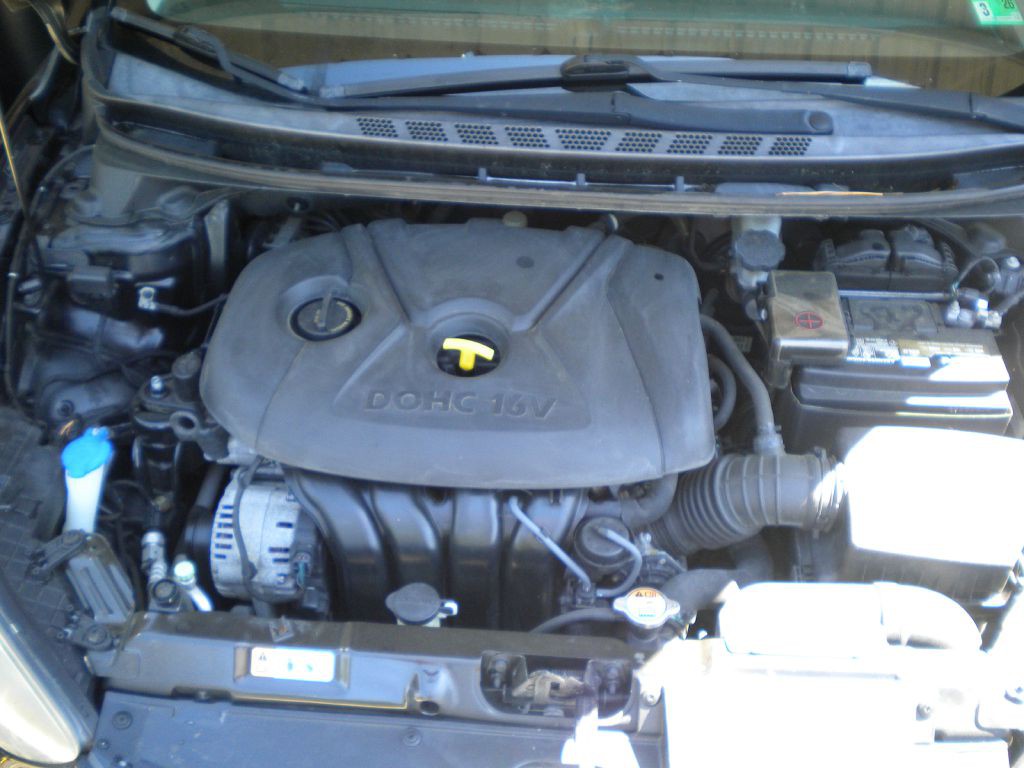 2013 Hyundai Elantra Image 19