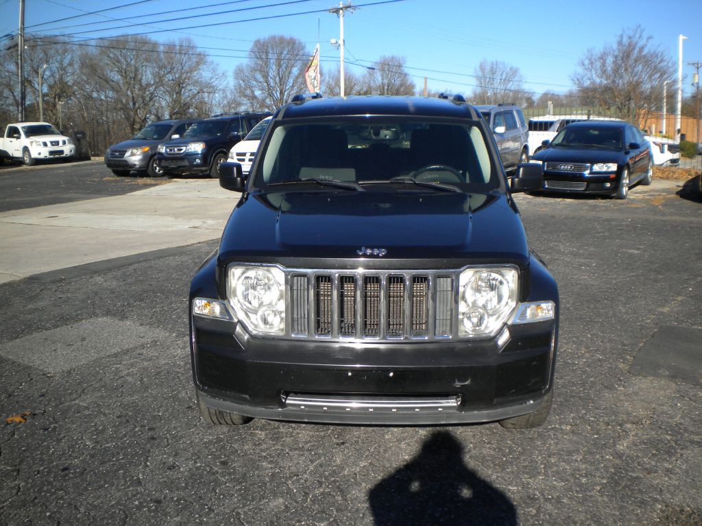 2009 Jeep Liberty Image 2