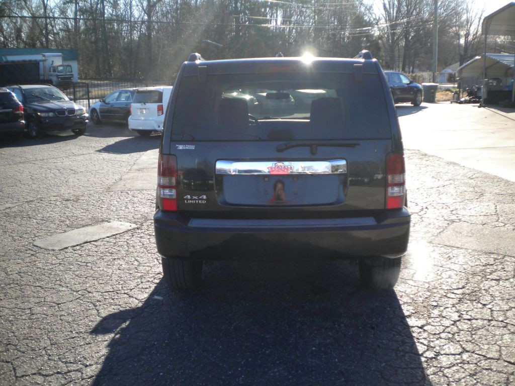 2009 Jeep Liberty Image 6