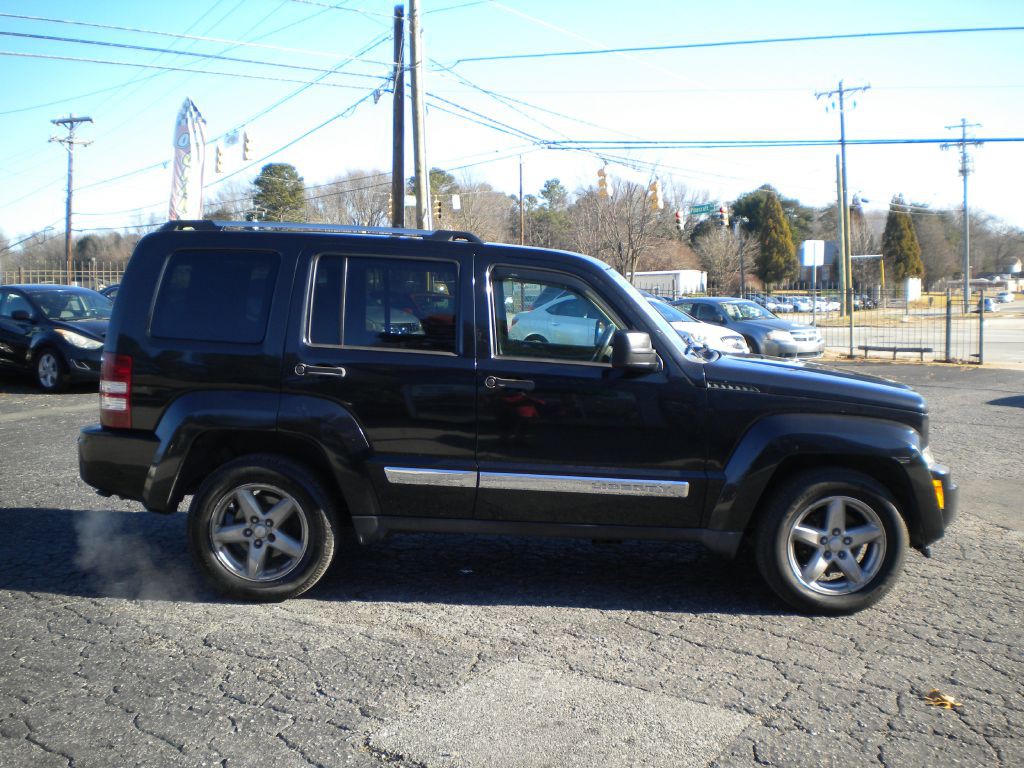 2009 Jeep Liberty Image 8