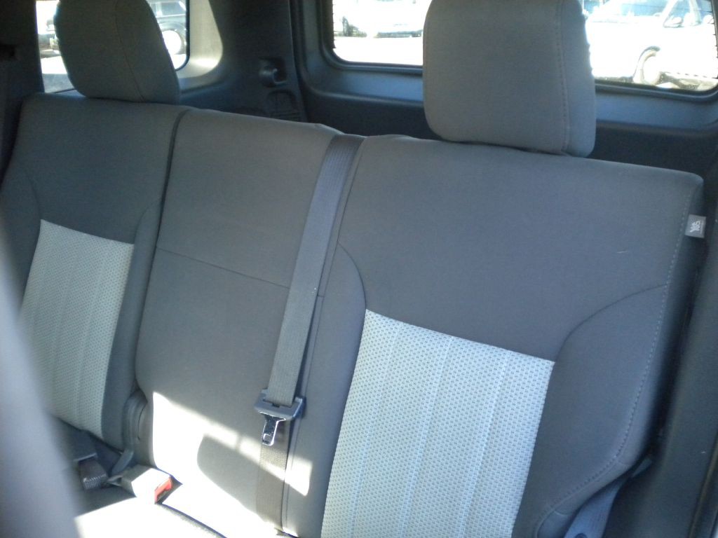 2009 Jeep Liberty Image 11