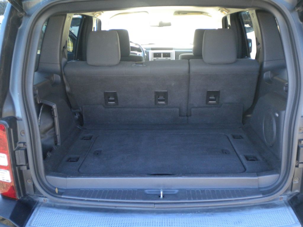 2009 Jeep Liberty Image 21