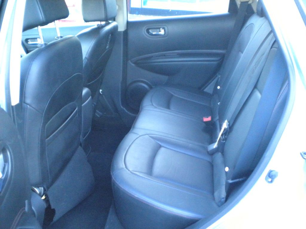 2012 Nissan Rogue Image 12