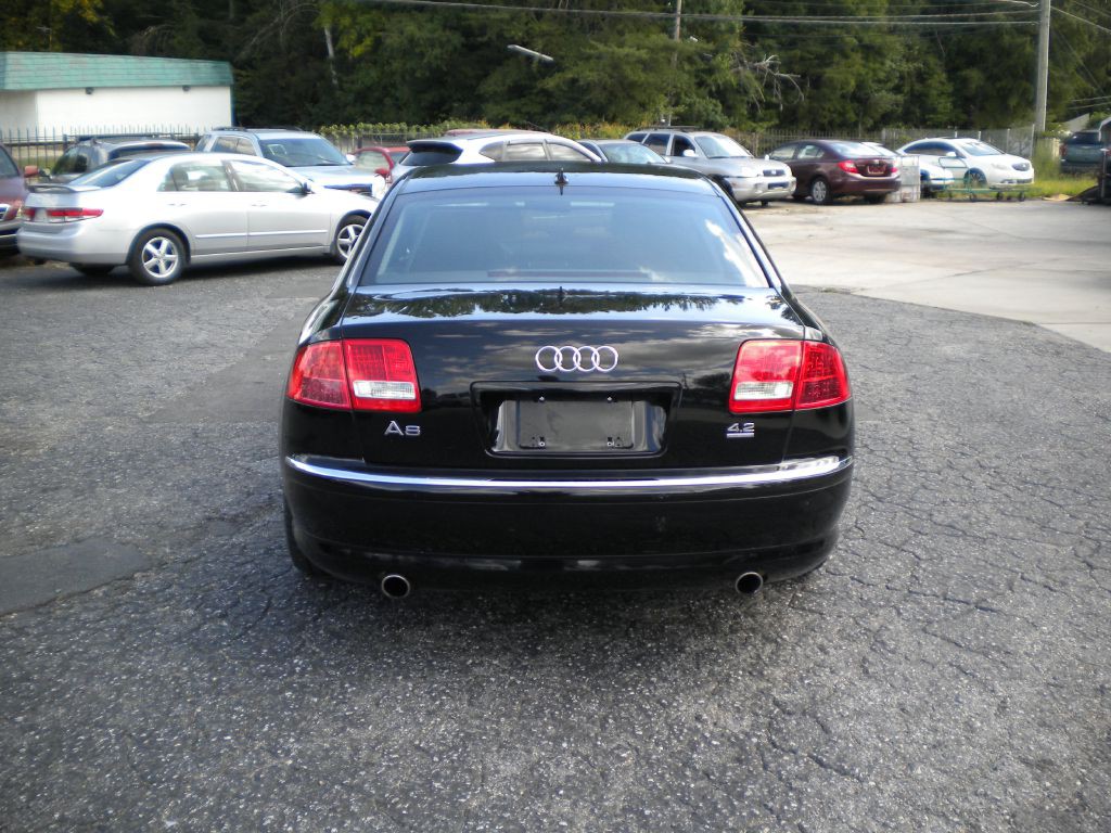 2005 Audi A8 Image 6