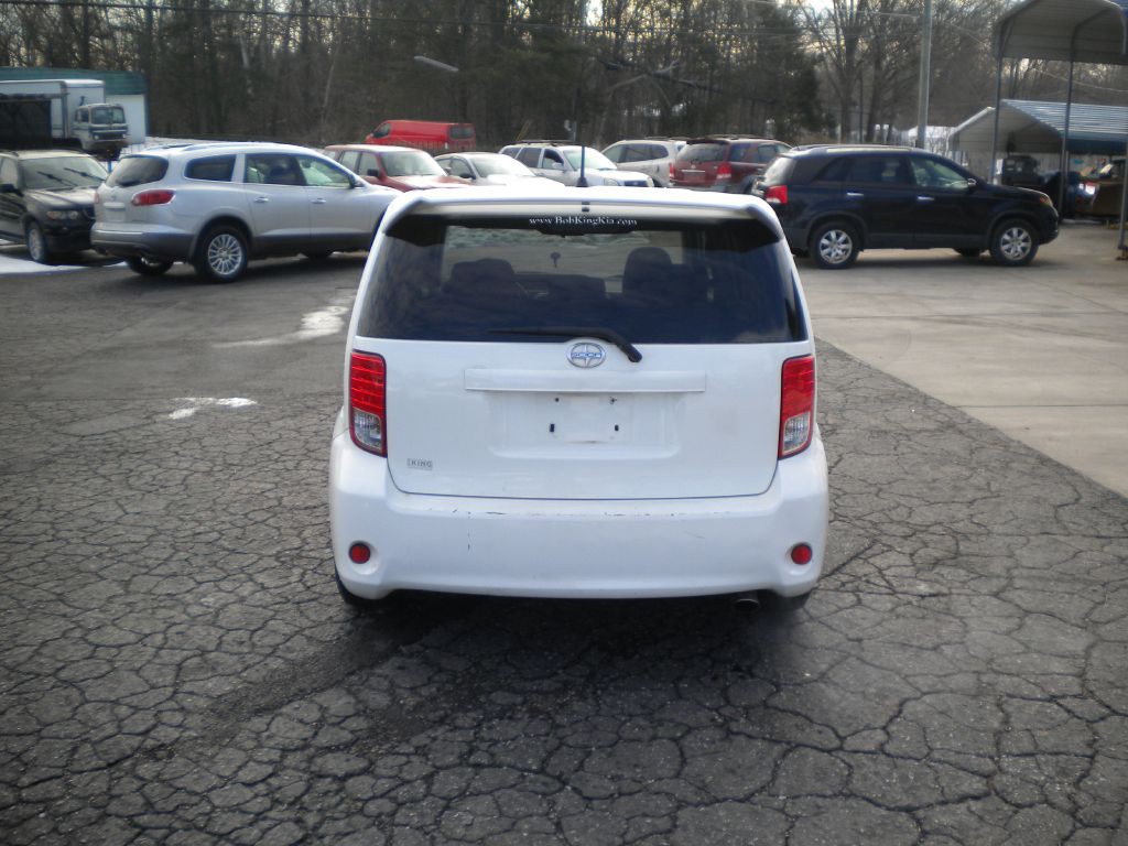 2011 Scion xB Image 6