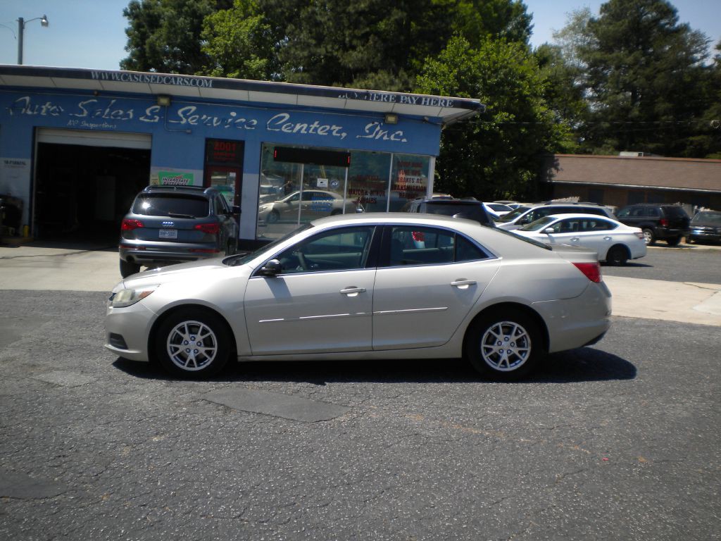 2014 Chevrolet Malibu Image 4