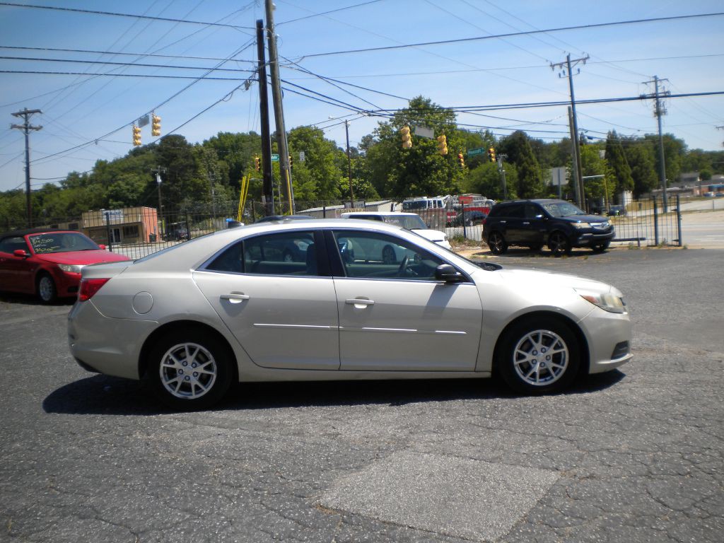 2014 Chevrolet Malibu Image 8