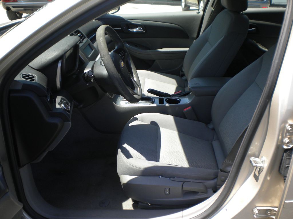 2014 Chevrolet Malibu Image 10