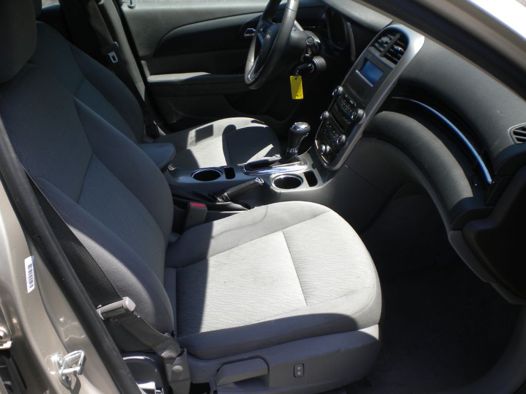 2014 Chevrolet Malibu Image 14