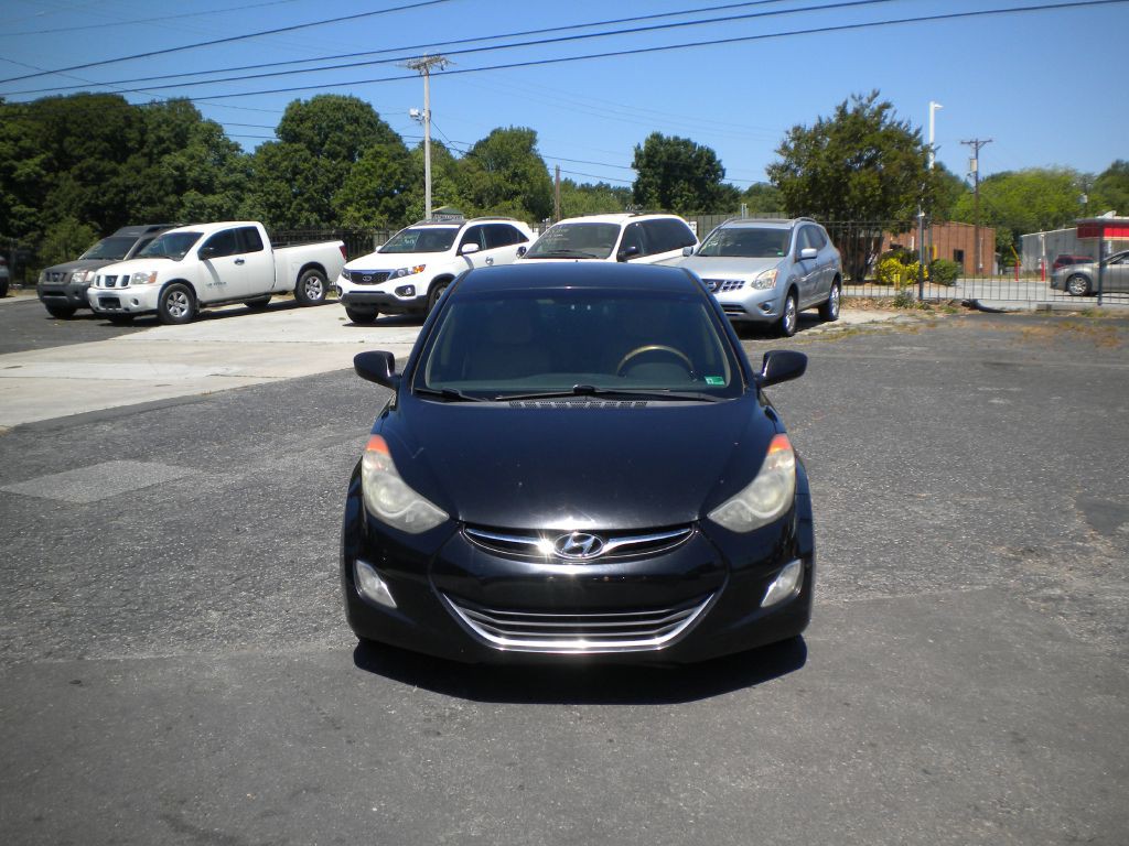 2013 Hyundai Elantra Image 2