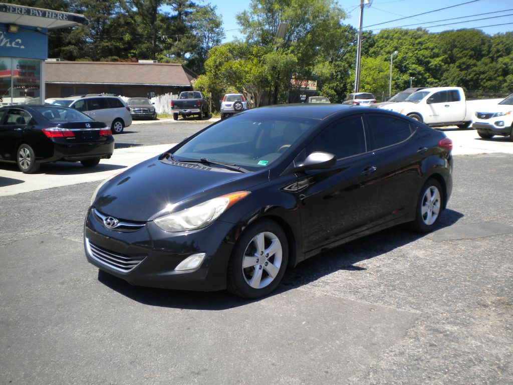 2013 Hyundai Elantra Image 3