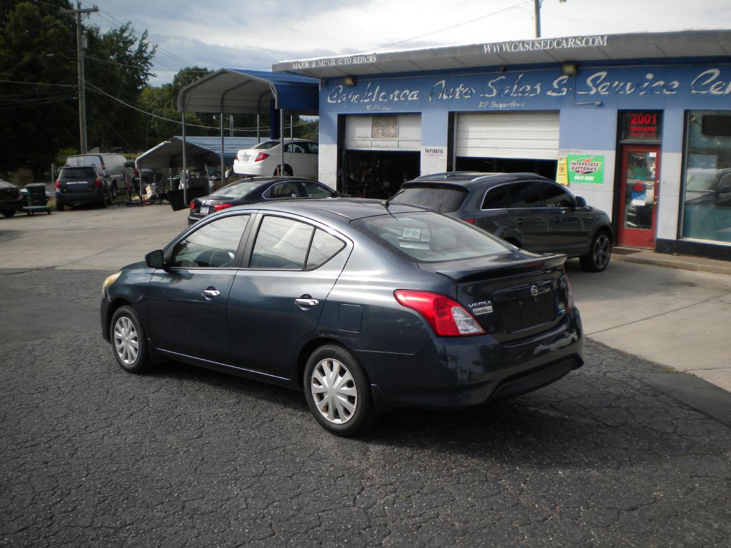 2016 Nissan Versa Image 5