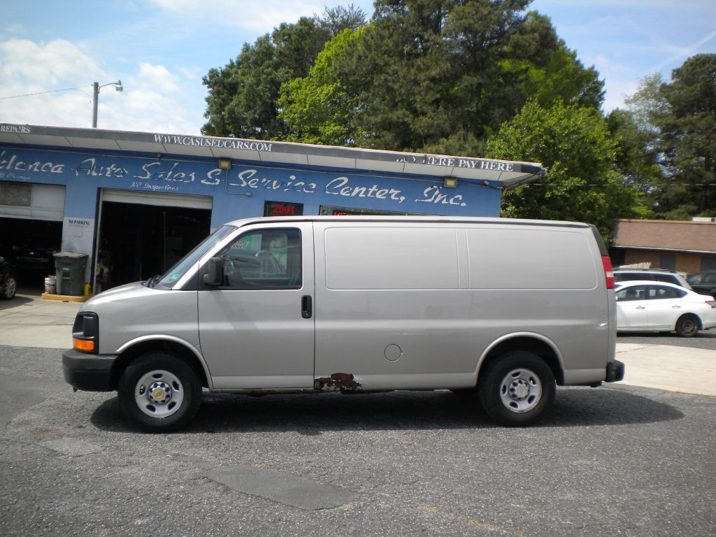 2008 Chevrolet Express Image 4
