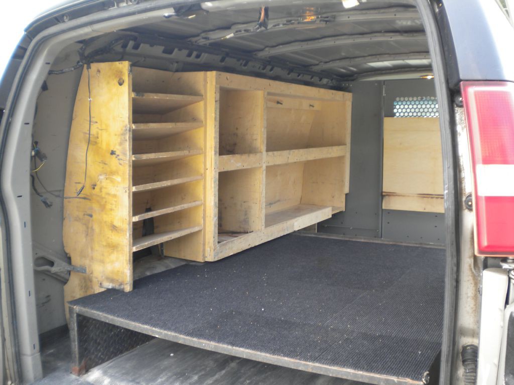 2008 Chevrolet Express Image 16