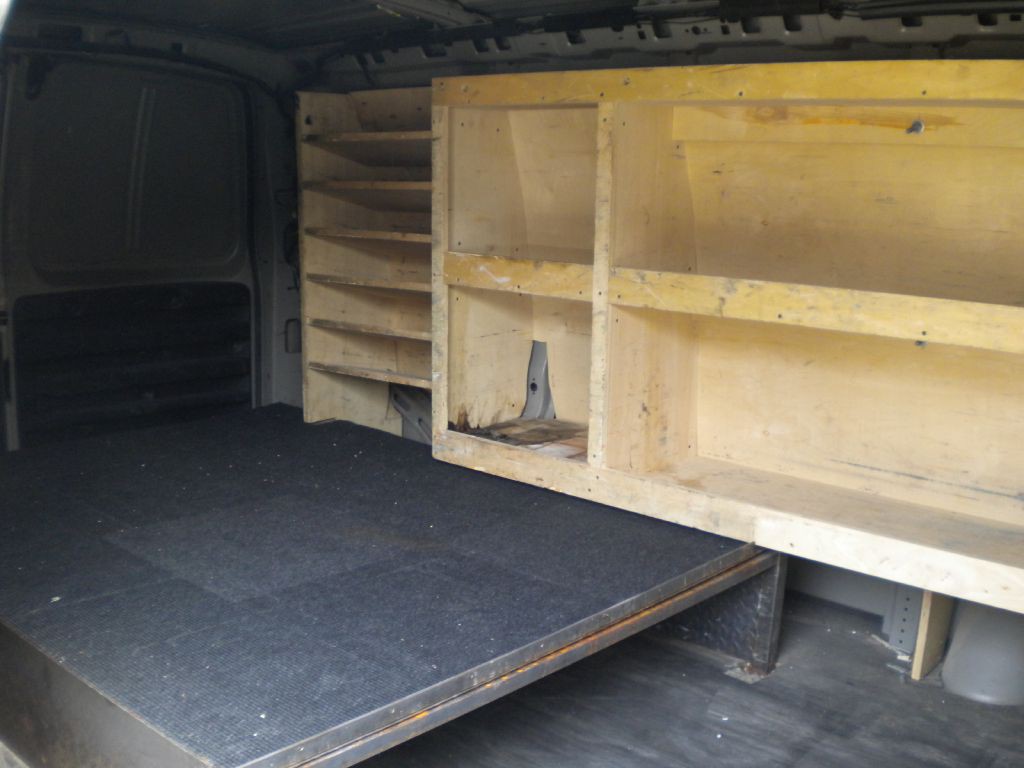 2008 Chevrolet Express Image 17