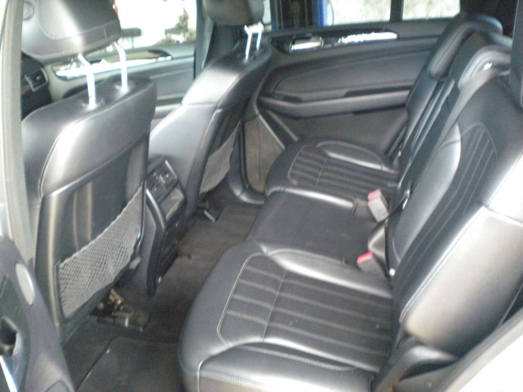2017 Mercedes-Benz GLS-Class Image 12