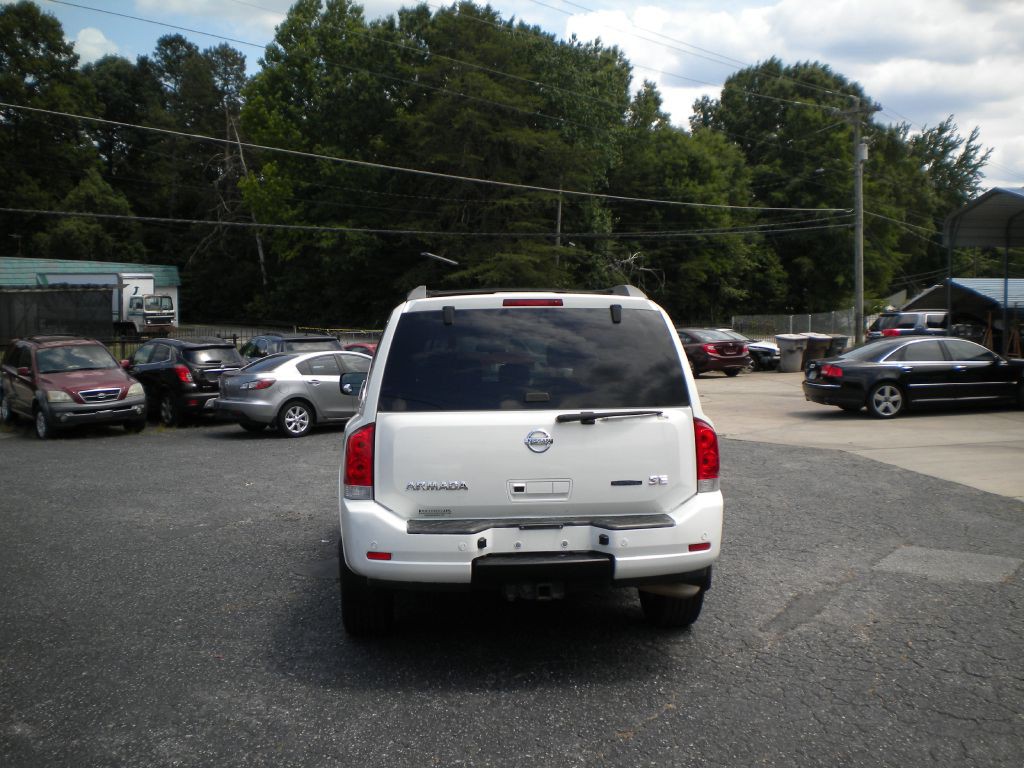 2010 Nissan Armada Image 6