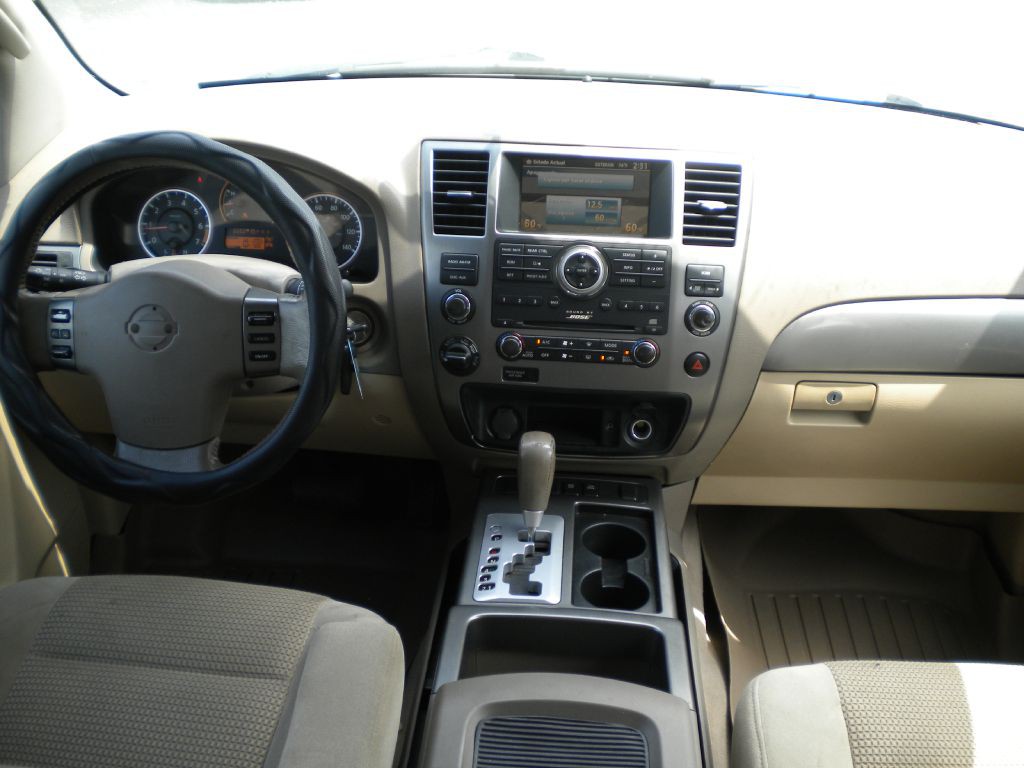 2010 Nissan Armada Image 18